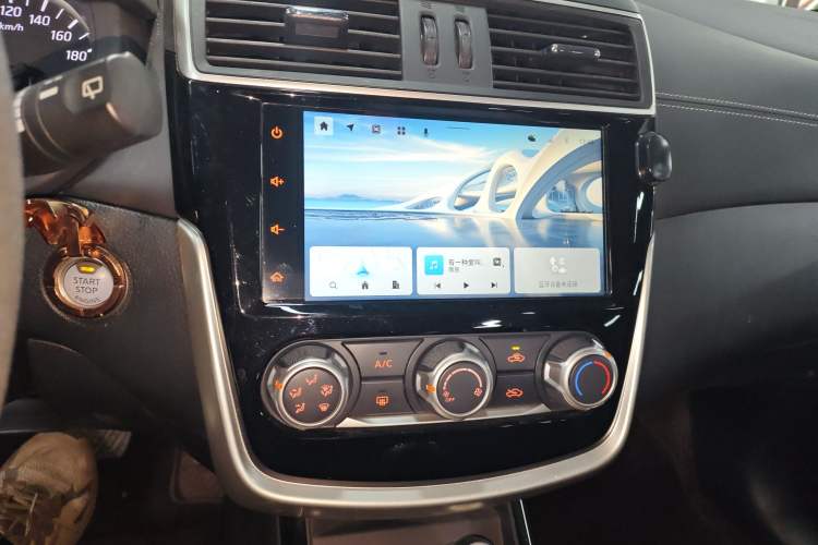 Used Nissan Tiida 2021 1.6L CVT Smart Drive Edition Audio And AC Panel