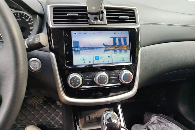 Used Nissan Tiida 2021 1.6L CVT Smart Drive Edition Audio And AC Panel