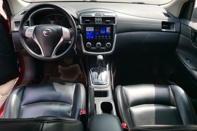 Used Nissan Tiida 2021 1.6L CVT Cool Edition Center Console