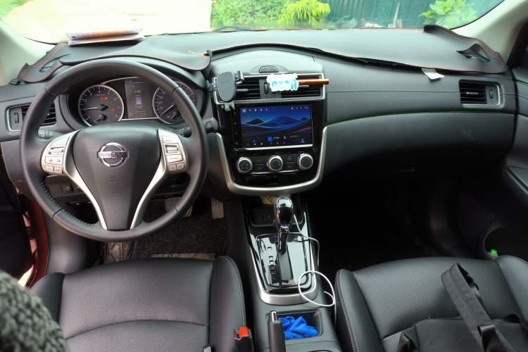 Used Nissan Tiida 2021 1.6L CVT Smart Drive Edition Center Console