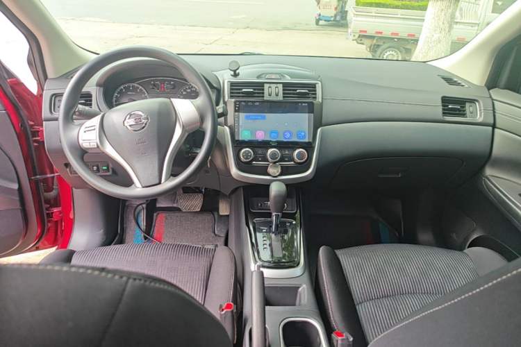 Used Nissan Tiida 2021 1.6L CVT Cool Edition Center Console