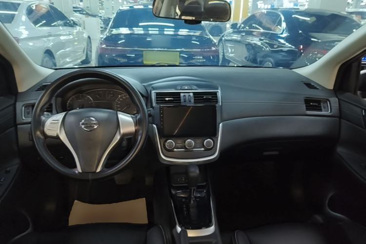 Used Nissan Tiida 2021 1.6L CVT Cool Edition Center Console