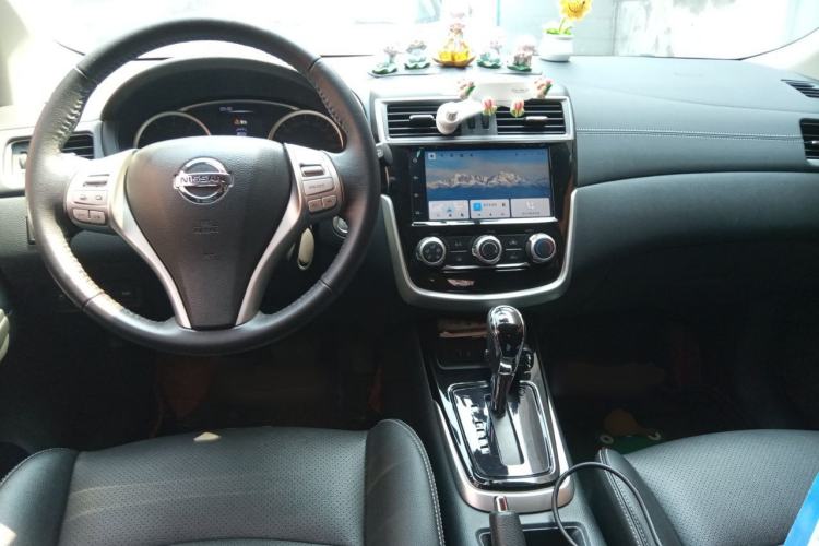 Used Nissan Tiida 2021 1.6L CVT Smart Drive Edition Center Console