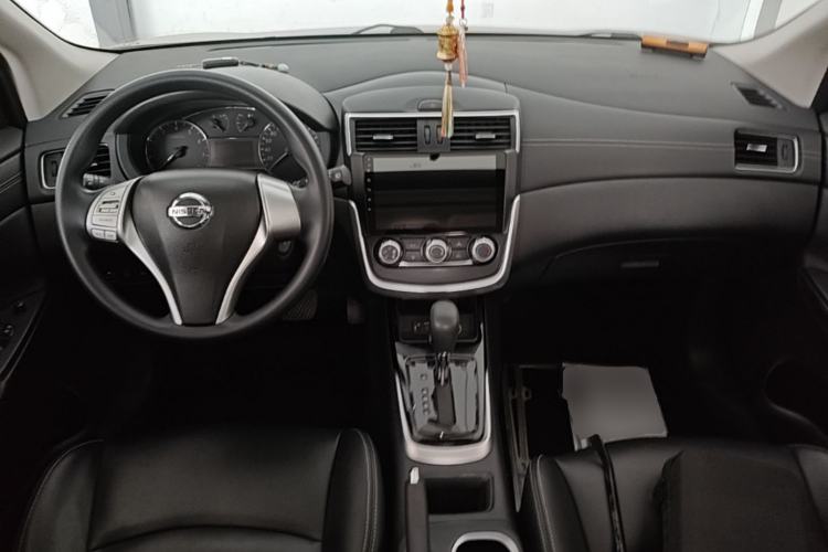Used Nissan Tiida 2021 1.6L CVT Cool Edition Center Console