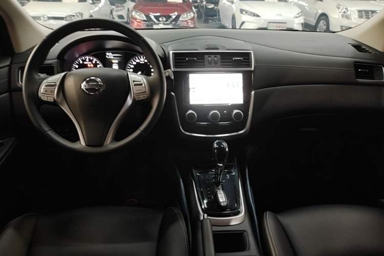 Used Nissan Tiida 2021 1.6L CVT Smart Drive Edition Center Console