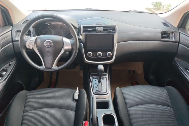 Used Nissan Tiida 2021 1.6L CVT Cool Edition Center Console
