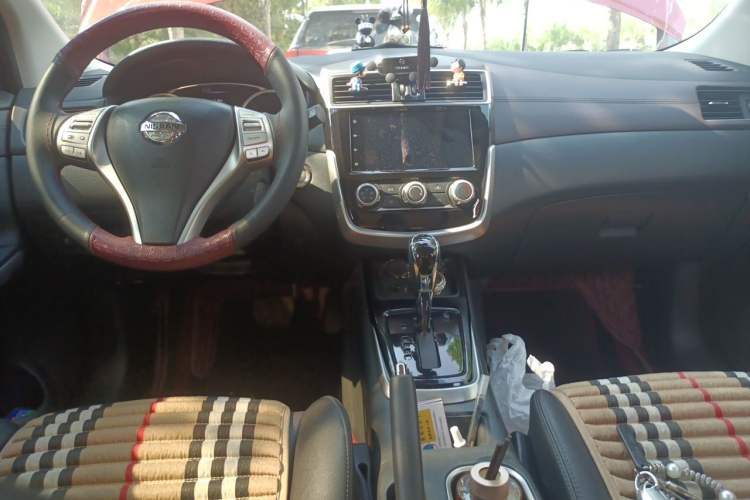 Used Nissan Tiida 2021 1.6L CVT Smart Drive Edition Center Console