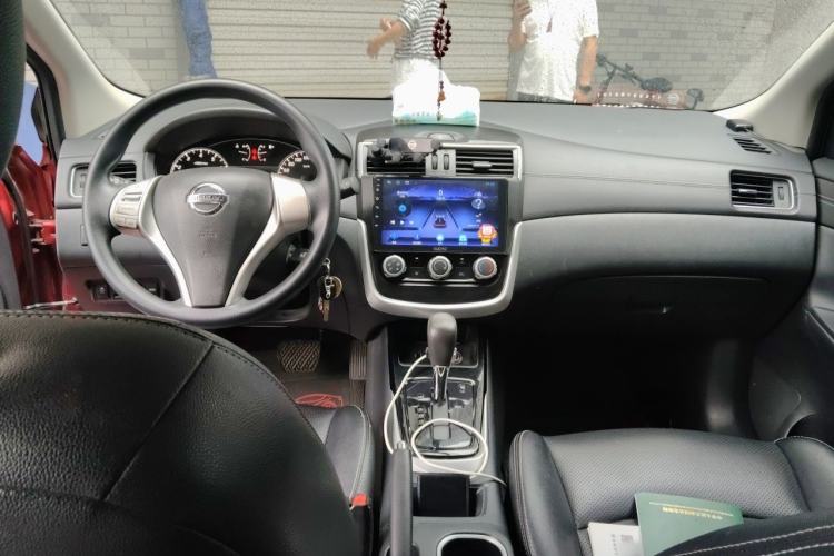Used Nissan Tiida 2021 1.6L CVT Cool Edition Center Console