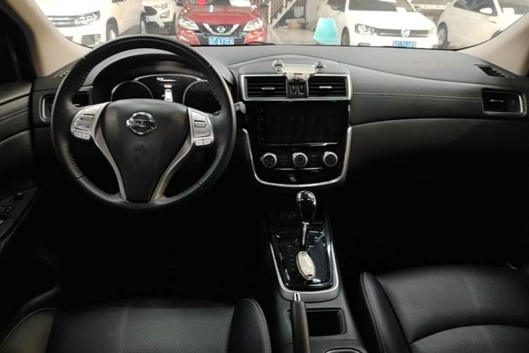 Used Nissan Tiida 2021 1.6L CVT Smart Drive Edition Center Console
