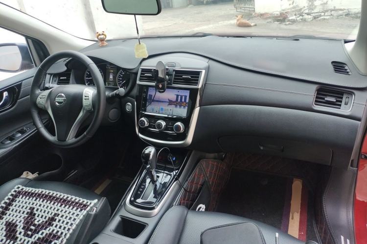 Used Nissan Tiida 2021 1.6L CVT Smart Drive Edition Center Console
