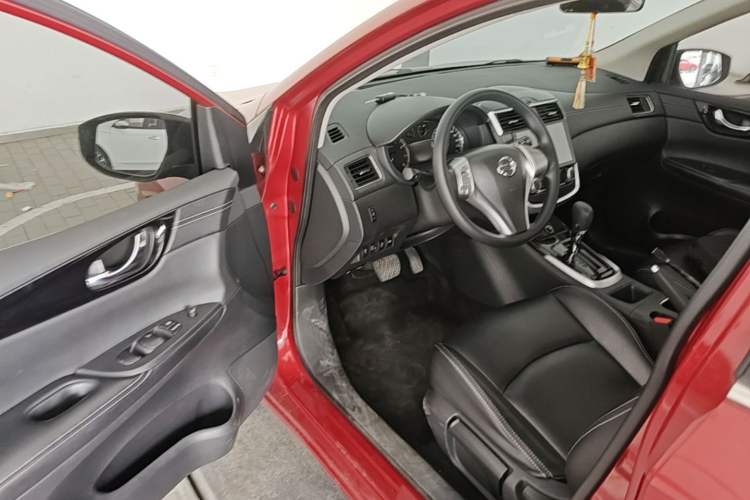 Used Nissan Tiida 2021 1.6L CVT Cool Edition Driver Seat