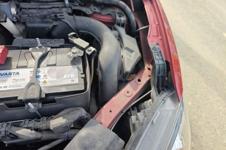 Used Nissan Tiida 2021 1.6L CVT ZhiZun Edition Engine Bay Left