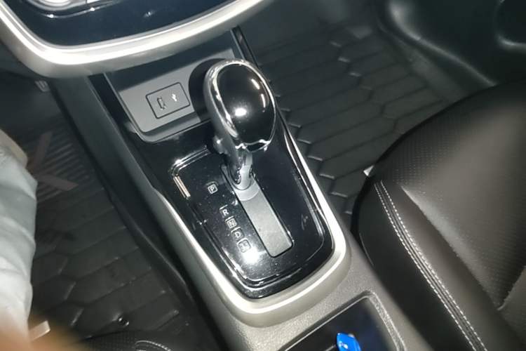 Used Nissan Tiida 2021 1.6L CVT Smart Drive Edition Gear Lever