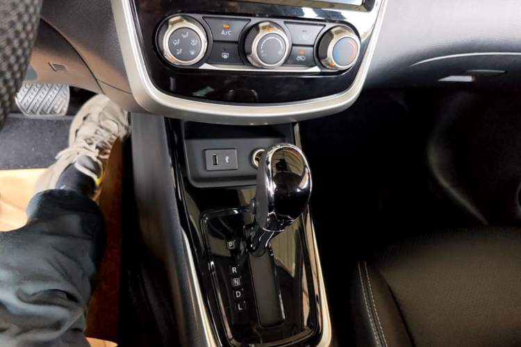 Used Nissan Tiida 2021 1.6L CVT Smart Drive Edition Gear Lever