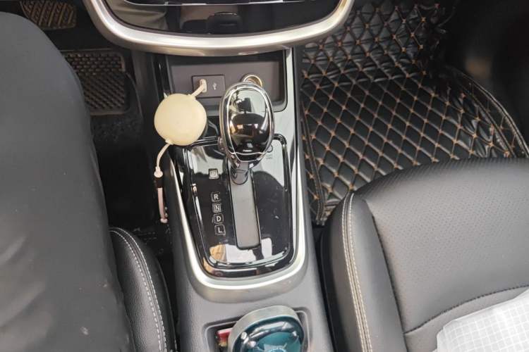 Used Nissan Tiida 2021 1.6L CVT Smart Drive Edition Gear Lever