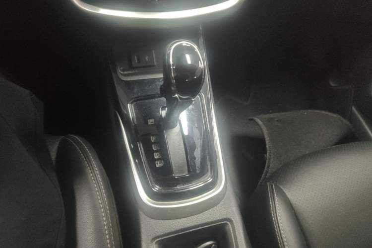 Used Nissan Tiida 2021 1.6L CVT Smart Drive Edition Gear Lever