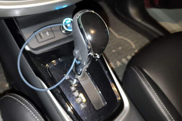 Used Nissan Tiida 2021 1.6L CVT Smart Drive Edition Gear Lever
