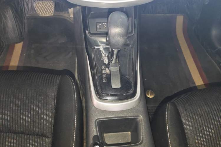 Used Nissan Tiida 2021 1.6L CVT Smart Drive Edition Gear Lever