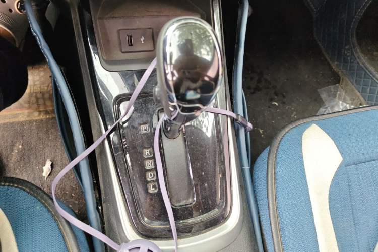 Used Nissan Tiida 2021 1.6L CVT Smart Drive Edition Gear Lever