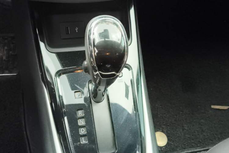 Used Nissan Tiida 2021 1.6L CVT Smart Drive Edition Gear Lever