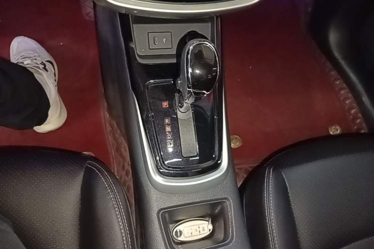 Used Nissan Tiida 2021 1.6L CVT Smart Drive Edition Gear Lever