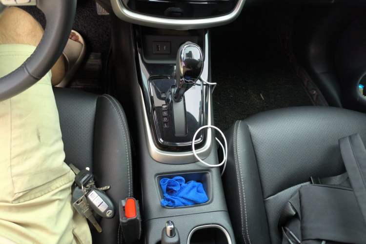 Used Nissan Tiida 2021 1.6L CVT Smart Drive Edition Gear Lever