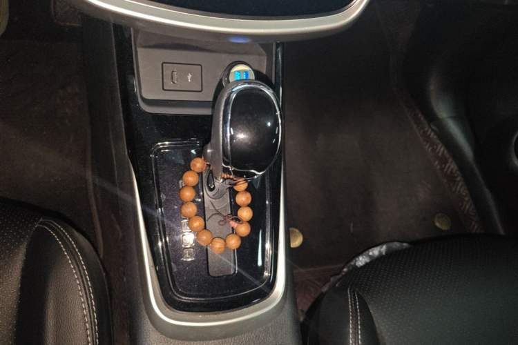 Used Nissan Tiida 2021 1.6L CVT Smart Drive Edition Gear Lever