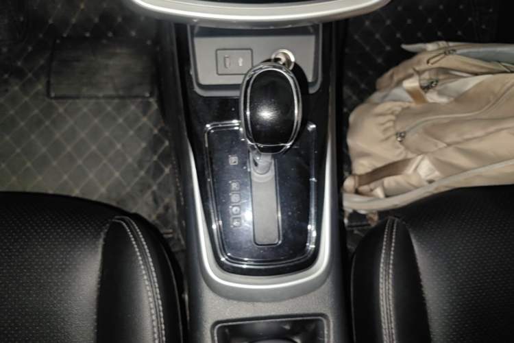 Used Nissan Tiida 2021 1.6L CVT Smart Drive Edition Gear Lever