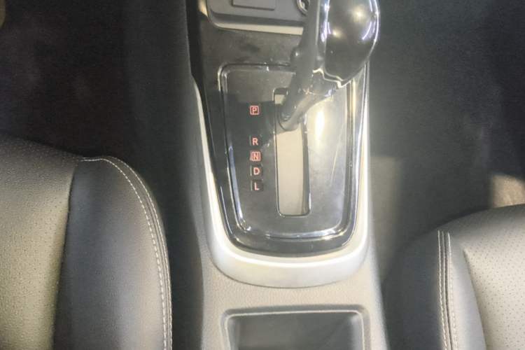 Used Nissan Tiida 2021 1.6L CVT Smart Drive Edition Gear Lever