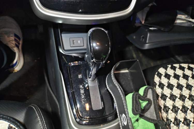 Used Nissan Tiida 2021 1.6L CVT Smart Drive Edition Gear Lever