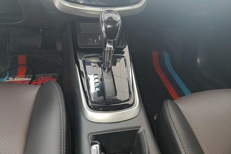 Used Nissan Tiida 2021 1.6L CVT Smart Drive Edition Gear Lever