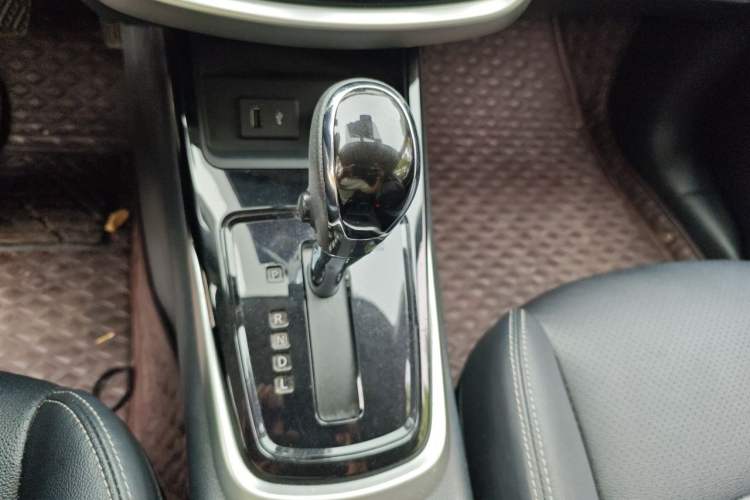 Used Nissan Tiida 2021 1.6L CVT Smart Drive Edition Gear Lever