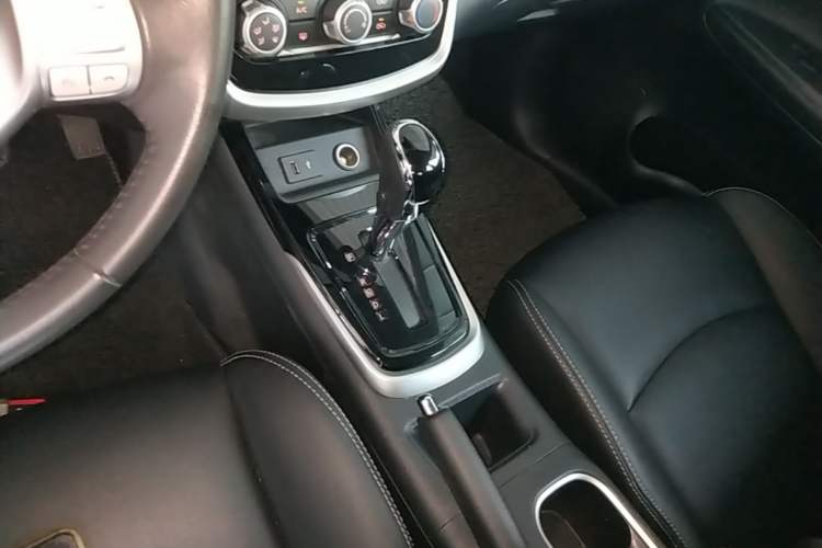 Used Nissan Tiida 2021 1.6L CVT Smart Drive Edition Gear Lever