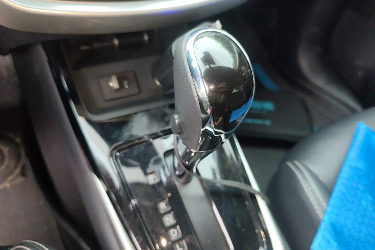 Used Nissan Tiida 2021 1.6L CVT Smart Drive Edition Gear Lever
