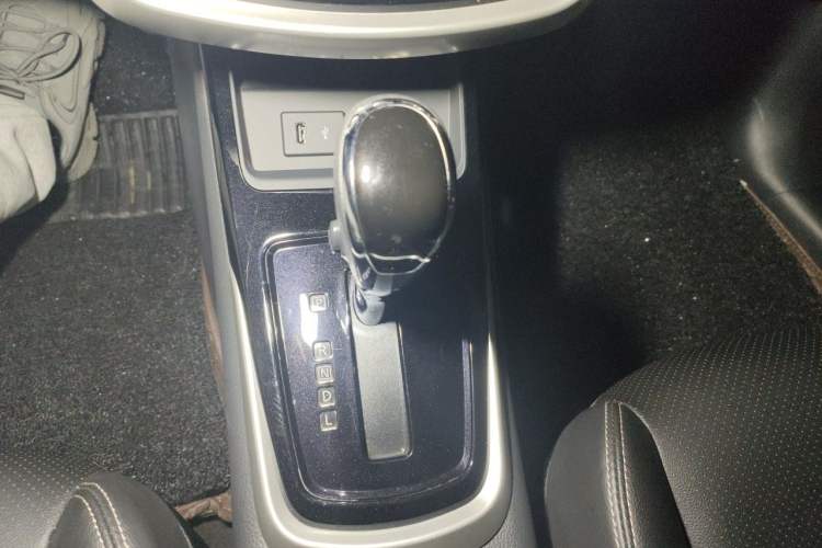 Used Nissan Tiida 2021 1.6L CVT Smart Drive Edition Gear Lever