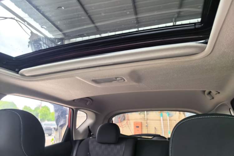 Used Nissan Tiida 2021 1.6L CVT Cool Edition Headliner