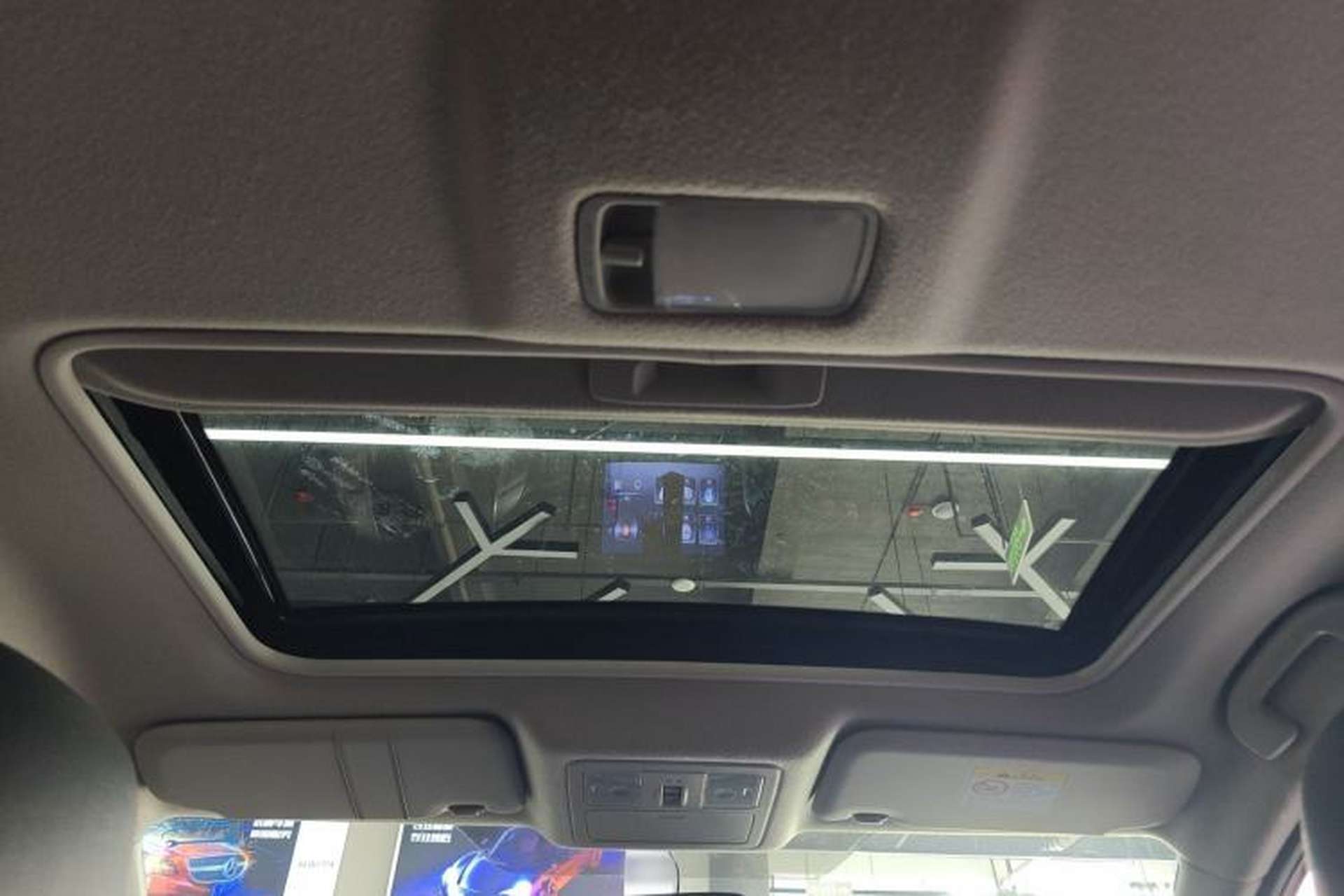 Used Nissan Tiida 2021 1.6L CVT Cool Edition Headliner