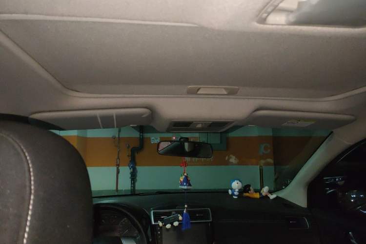Used Nissan Tiida 2021 1.6L CVT Cool Edition Headliner