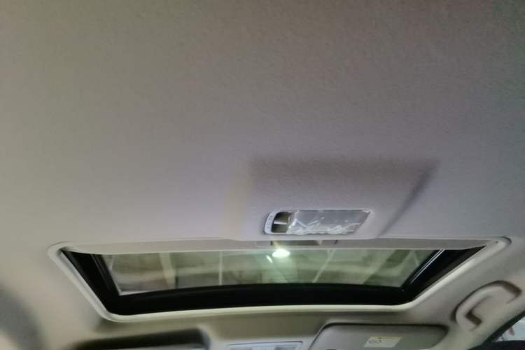 Used Nissan Tiida 2021 1.6L CVT Cool Edition Headliner