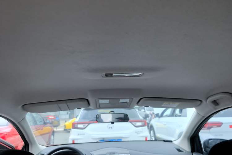 Used Nissan Tiida 2021 1.6L Manual Joyful Edition Headliner
