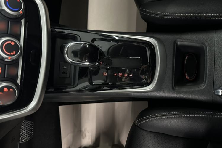 Used Nissan Tiida 2021 1.6L CVT Smart Drive Edition Interior 2