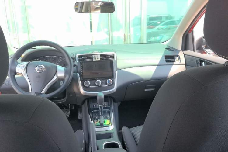 Used Nissan Tiida 2021 1.6L CVT Cool Edition Interior 3