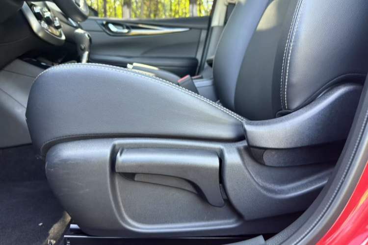Used Nissan Tiida 2021 1.6L CVT Smart Drive Edition Interior 6