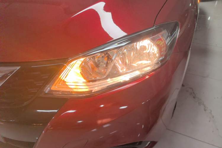 Used Nissan Tiida 2021 1.6L CVT Cool Edition Left Front Headlight