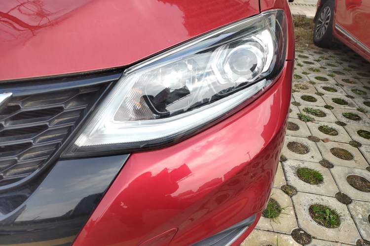 Used Nissan Tiida 2021 1.6L CVT Smart Drive Edition Left Front Headlight