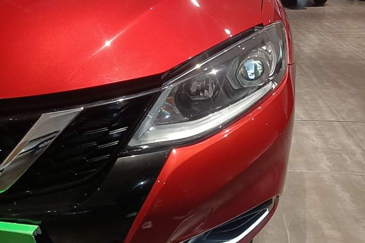 Used Nissan Tiida 2021 1.6L CVT Smart Drive Edition Left Front Headlight