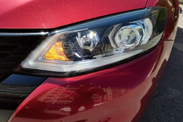 Used Nissan Tiida 2021 1.6L CVT Smart Drive Edition Left Front Headlight