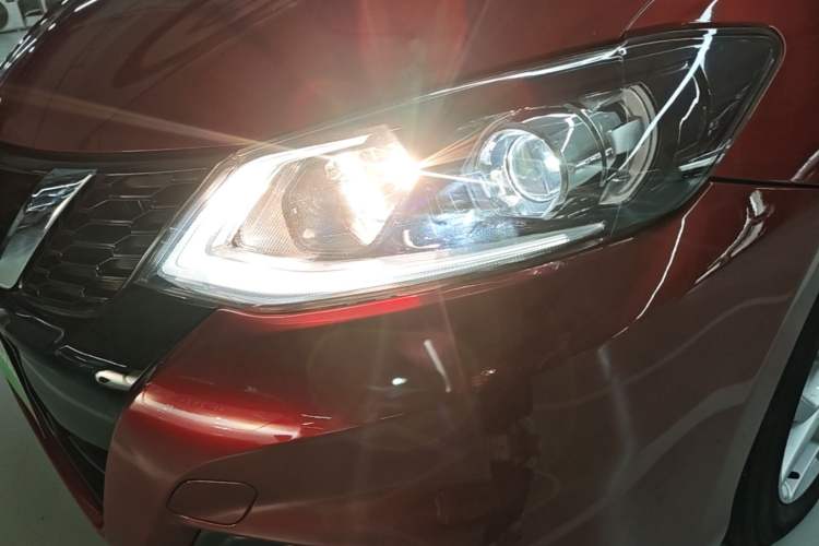 Used Nissan Tiida 2021 1.6L CVT Smart Drive Edition Left Front Headlight
