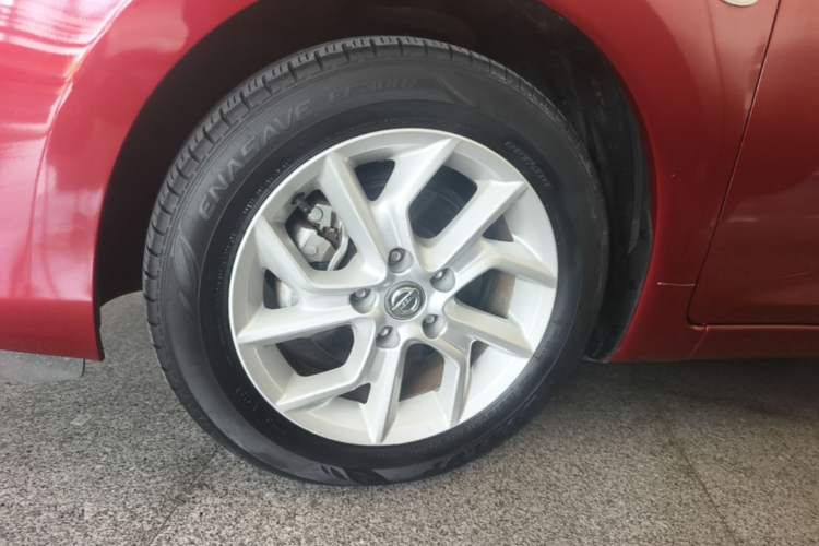 Used Nissan Tiida 2021 1.6L CVT Cool Edition Left Front Wheel Hub