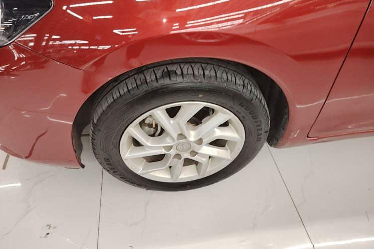 Used Nissan Tiida 2021 1.6L CVT Smart Drive Edition Left Front Wheel Hub